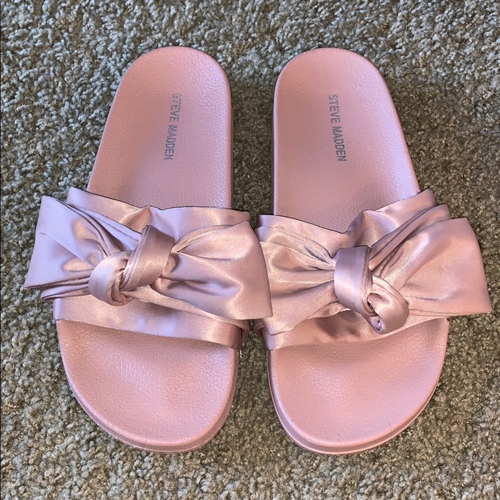 Steve Madden Slides